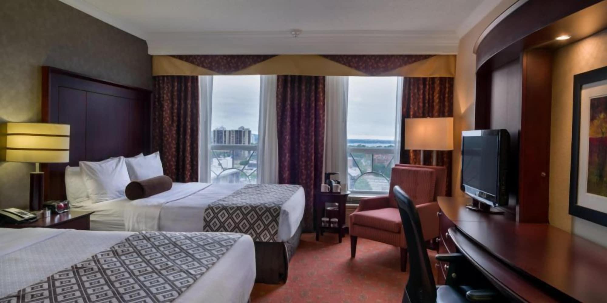 Hamilton Plaza Hotel And Conference Centre Екстер'єр фото
