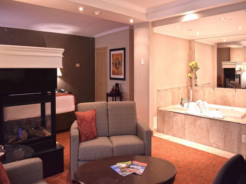 Hamilton Plaza Hotel And Conference Centre Екстер'єр фото
